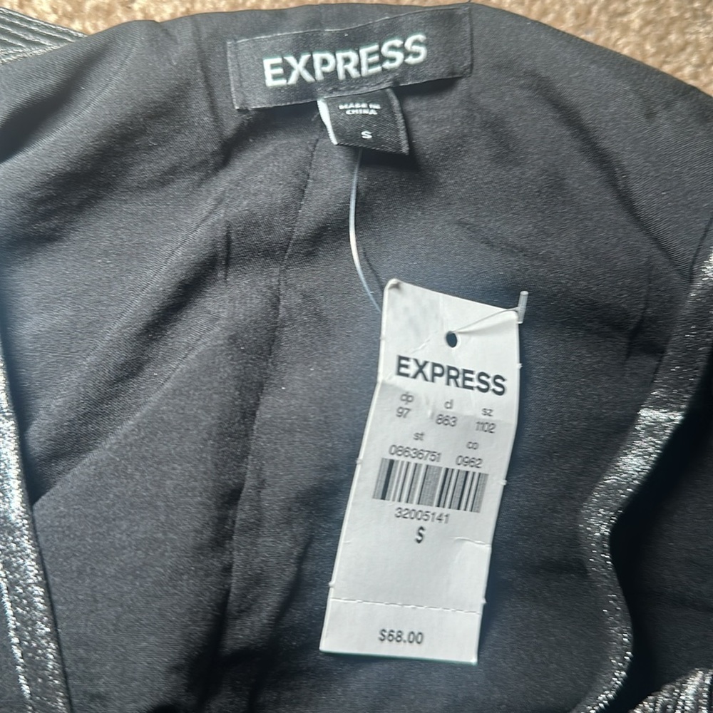 EXPRESS- Grey Ruffled Elegant Tank - Picture 5 of 5